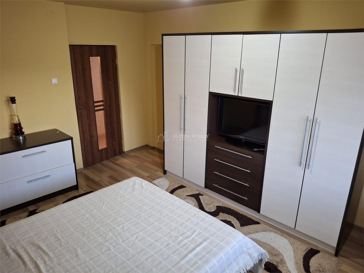 Resita, 3 Cam. Cf. 1,  DEC, LOC PARCARE, Mobilat + Utilat, LUX Ultracentral - foto 11