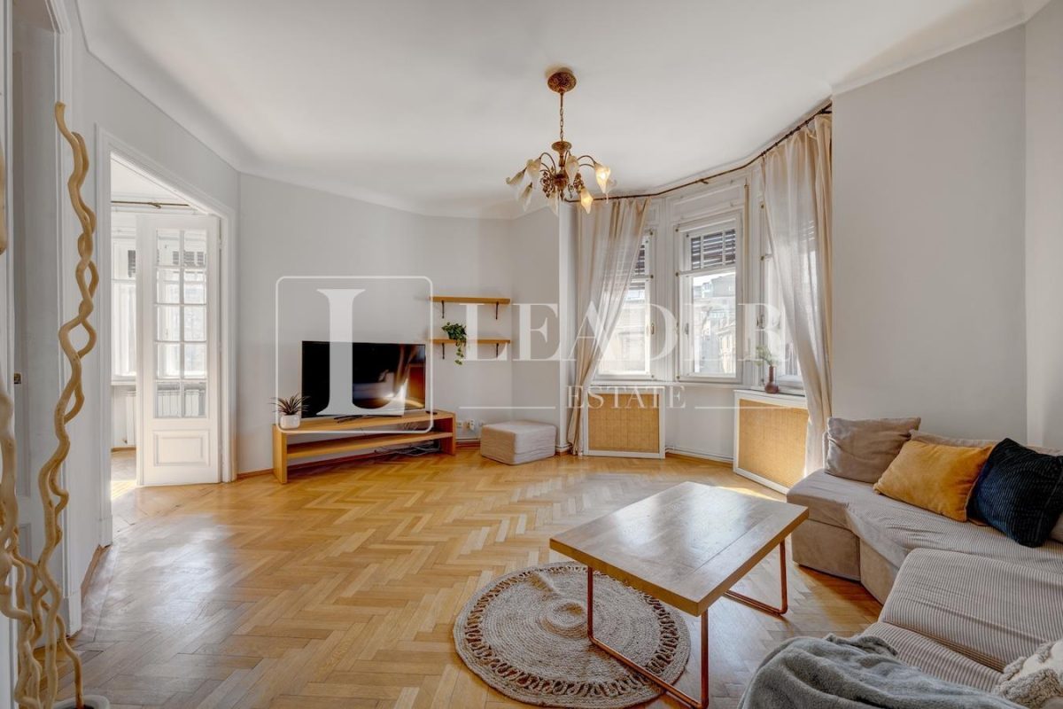 Apartament luminos cu farmec interbelic | Cartierul Armenesc | 80 mp - 