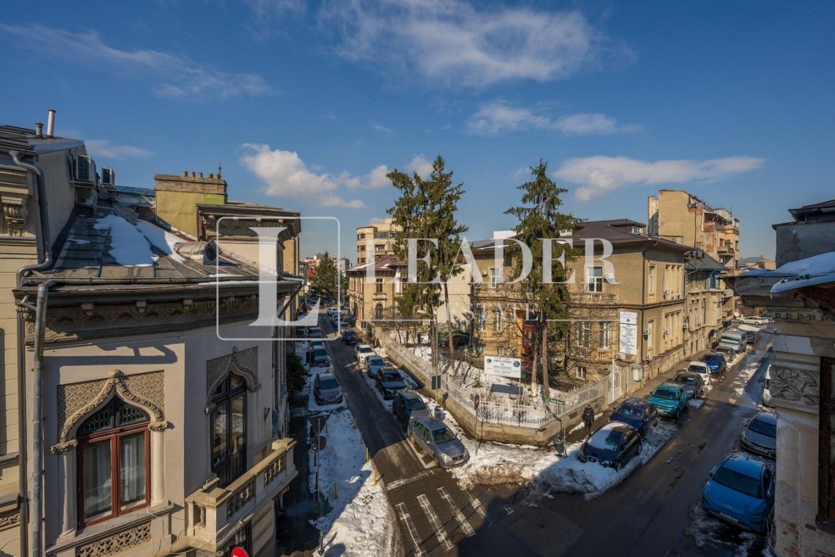 Apartament luminos cu farmec interbelic | Cartierul Armenesc | 80 mp - foto 10