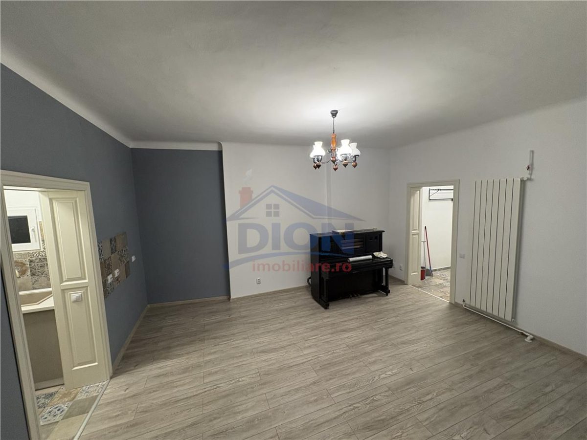 UNIVERSITATE, 3 camere, parter inalt, 61 mp, amenajat - 