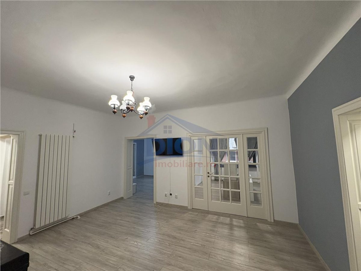 UNIVERSITATE, 3 camere, parter inalt, 61 mp, amenajat - foto 13