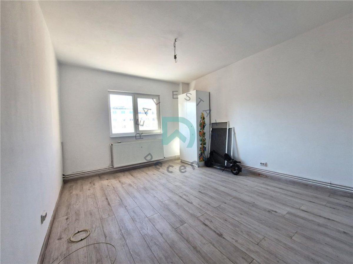 Garsoniera decomandata, renovata, Astra - 