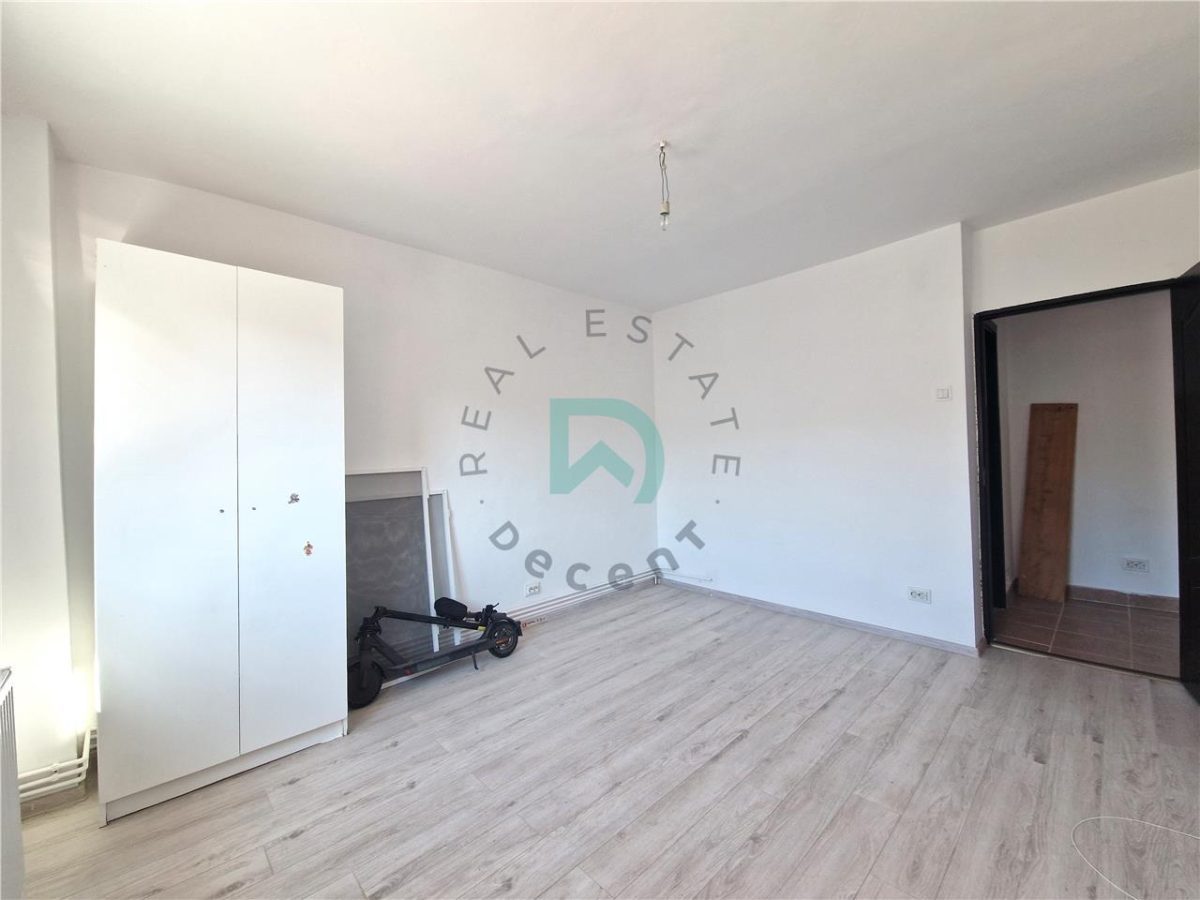 Garsoniera decomandata, renovata, Astra - foto 3