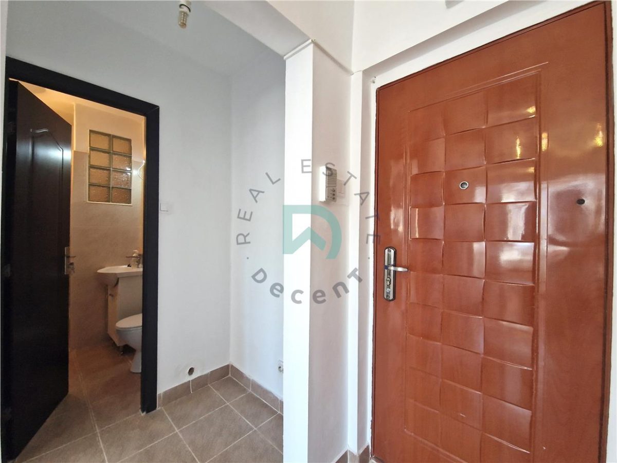 Garsoniera decomandata, renovata, Astra - foto 10