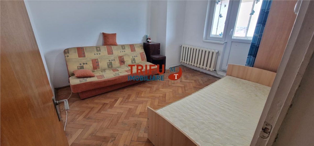 Apartament 3 camere cu scara interioara zona Centru - foto 4
