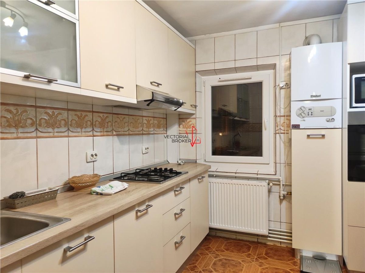 Et1., hol H, centrala termica, mobilat, utilat bloc 1991 Doamna Ghica Pancota - foto 9