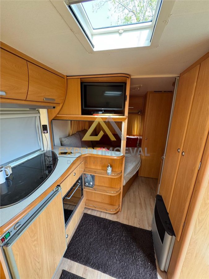 Apartament 3 camere de vanzare- Str. Minerilor - foto 13