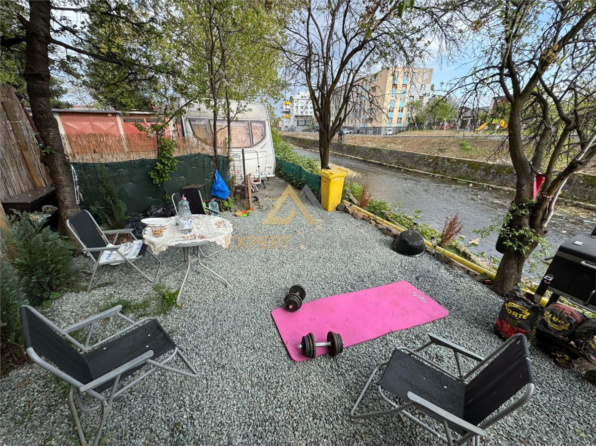 Apartament 3 camere de vanzare- Str. Minerilor - foto 15