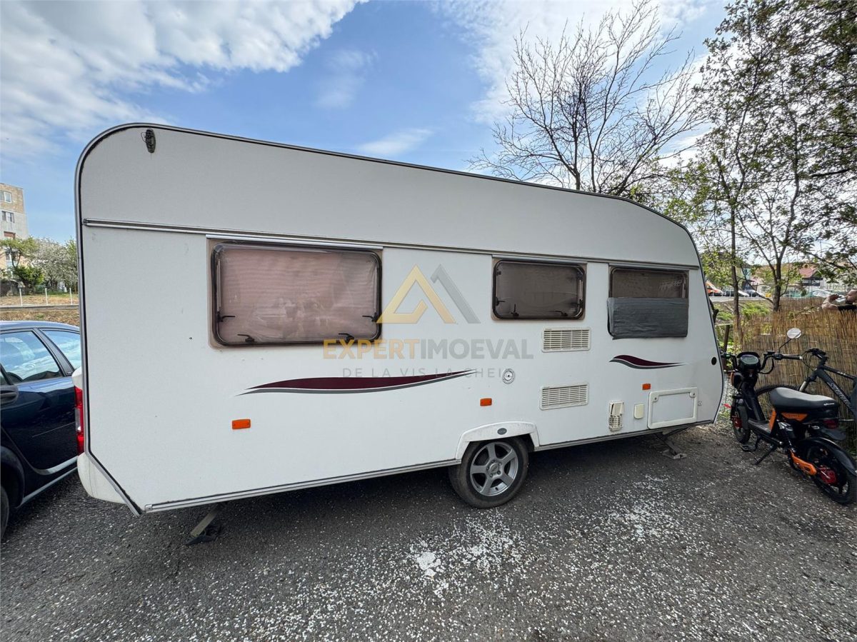 Apartament 3 camere de vanzare- Str. Minerilor - foto 16