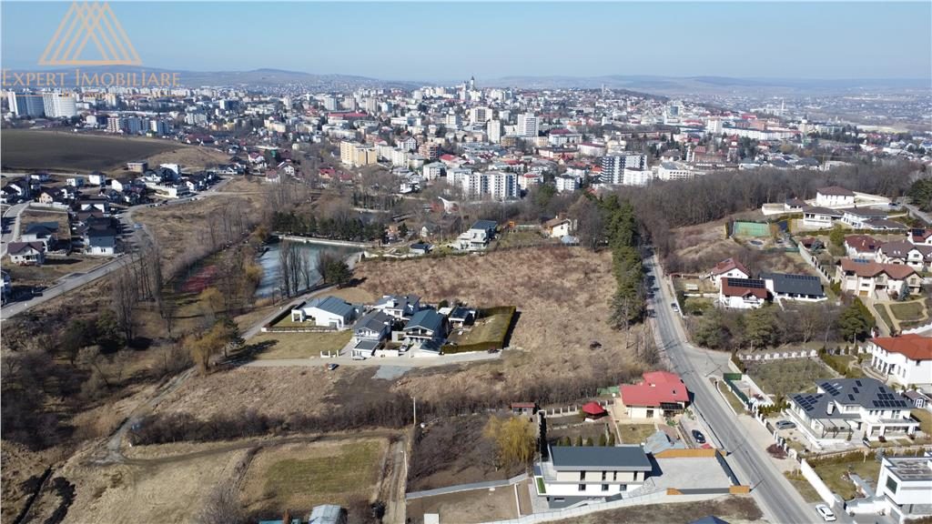 Teren 10 ari de vanzare zona Parc Tatarasi - 