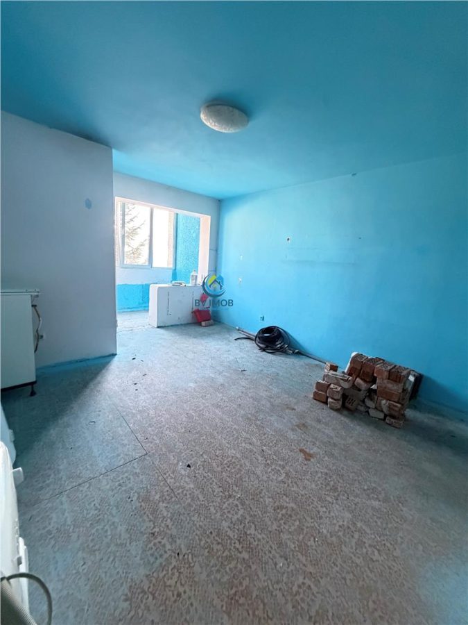 Vanzare garsoniera, zonaTractorul, etajul 1, insorita - foto 3