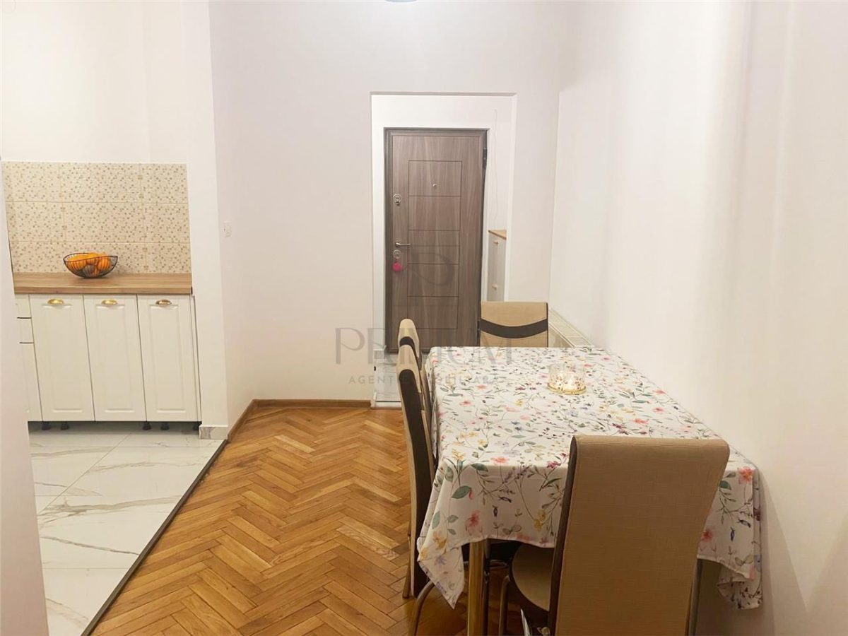 SAGULUI - 4 CAMERE - DECOM. - CENTRALA/AC - GARAJ IN CF - 2 BAI - RENOVAT - foto 6