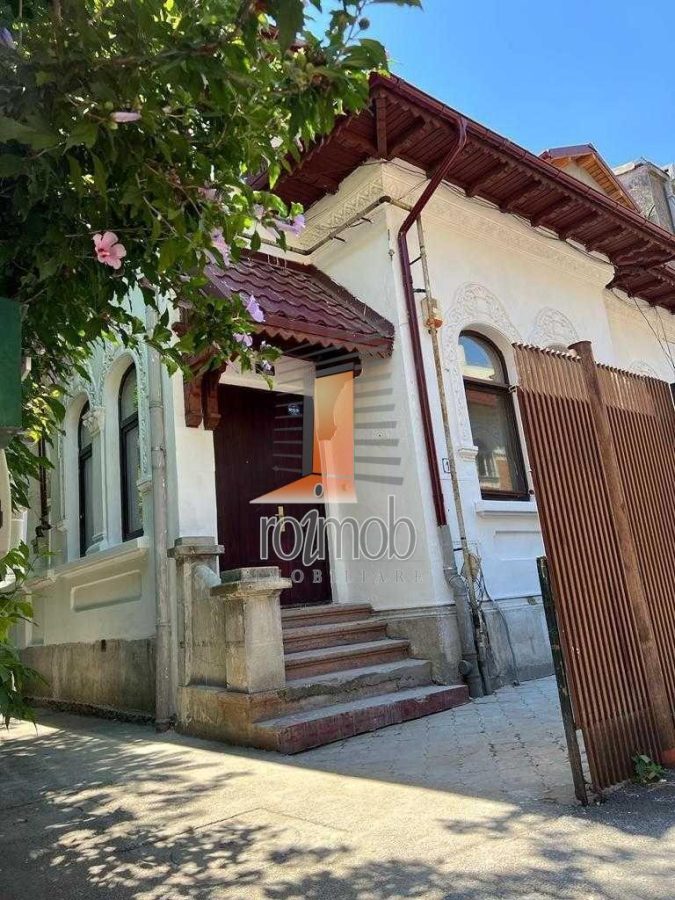 Vila de vanzare, situata intr-o zona exclusivista, Calea Dorobanti - 