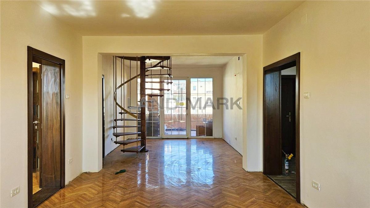 Apartament in asociatie, renovat, 6 cam 2 nivele cu garaj Elisabetin - foto 2