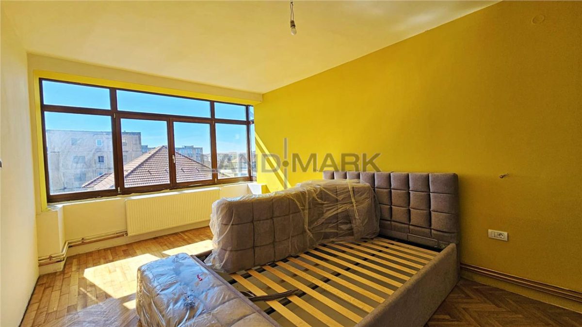 Apartament in asociatie, renovat, 6 cam 2 nivele cu garaj Elisabetin - foto 15