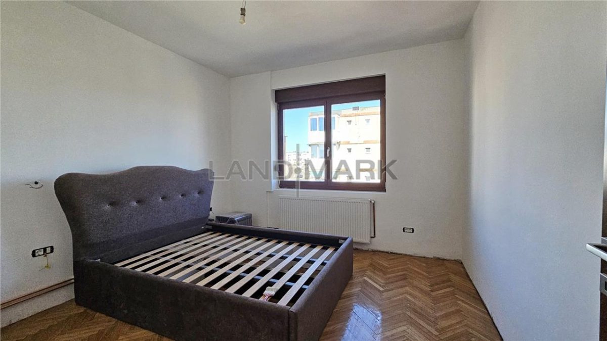 Apartament in asociatie, renovat, 6 cam 2 nivele cu garaj Elisabetin - foto 16