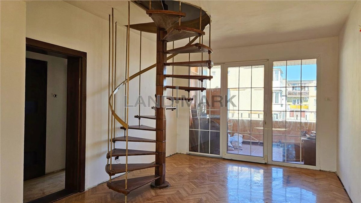 Apartament in asociatie, renovat, 6 cam 2 nivele cu garaj Elisabetin - foto 3