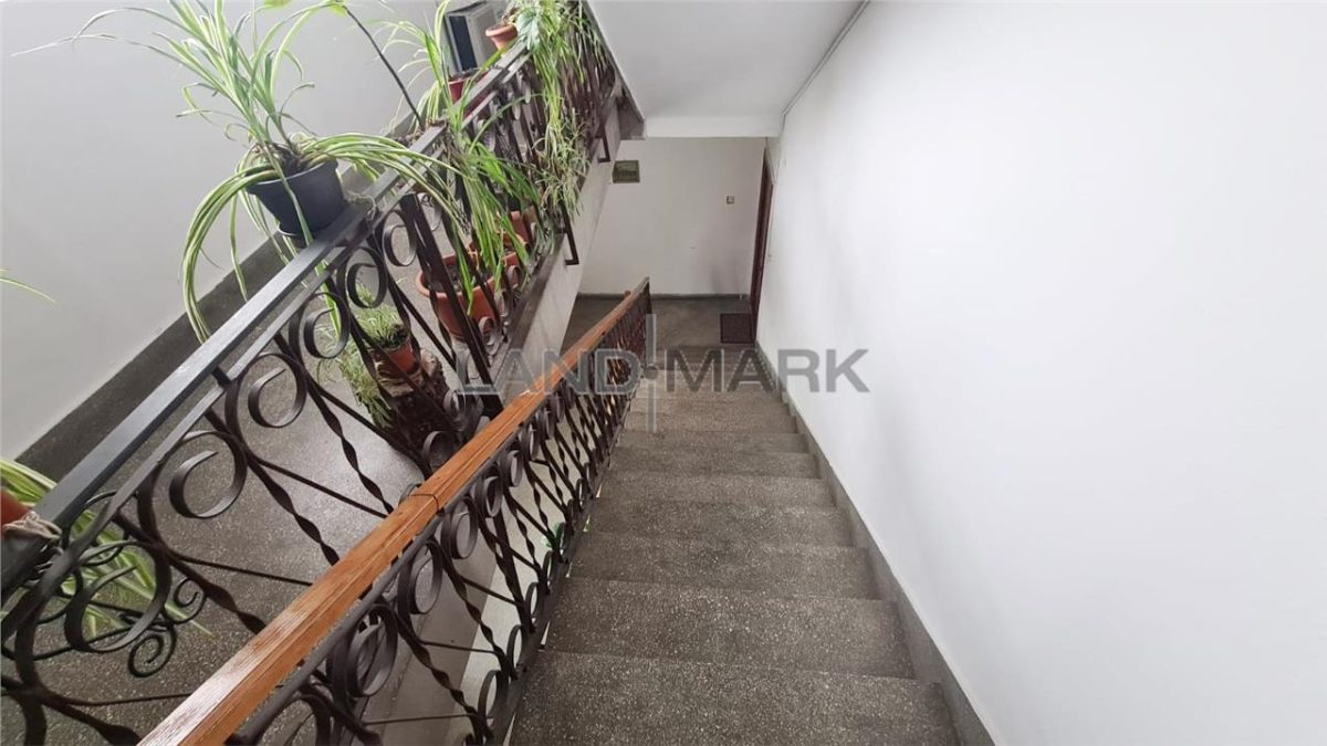 Apartament in asociatie, renovat, 6 cam 2 nivele cu garaj Elisabetin - foto 25