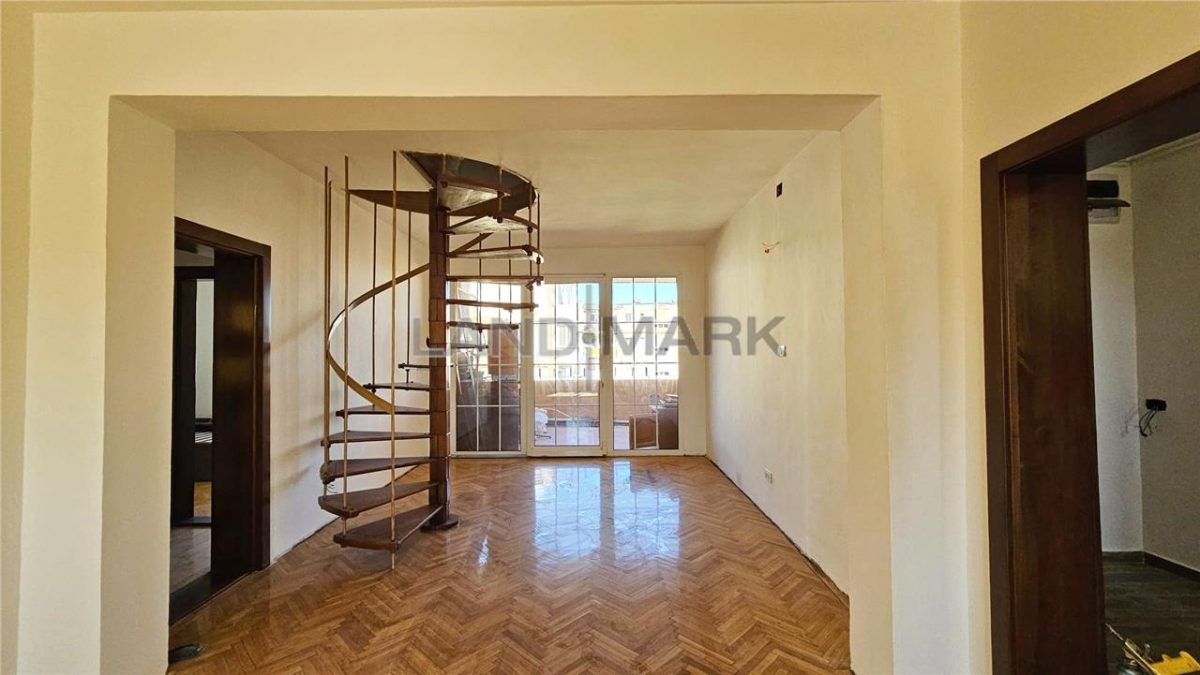 Apartament in asociatie, renovat, 6 cam 2 nivele cu garaj Elisabetin - foto 9