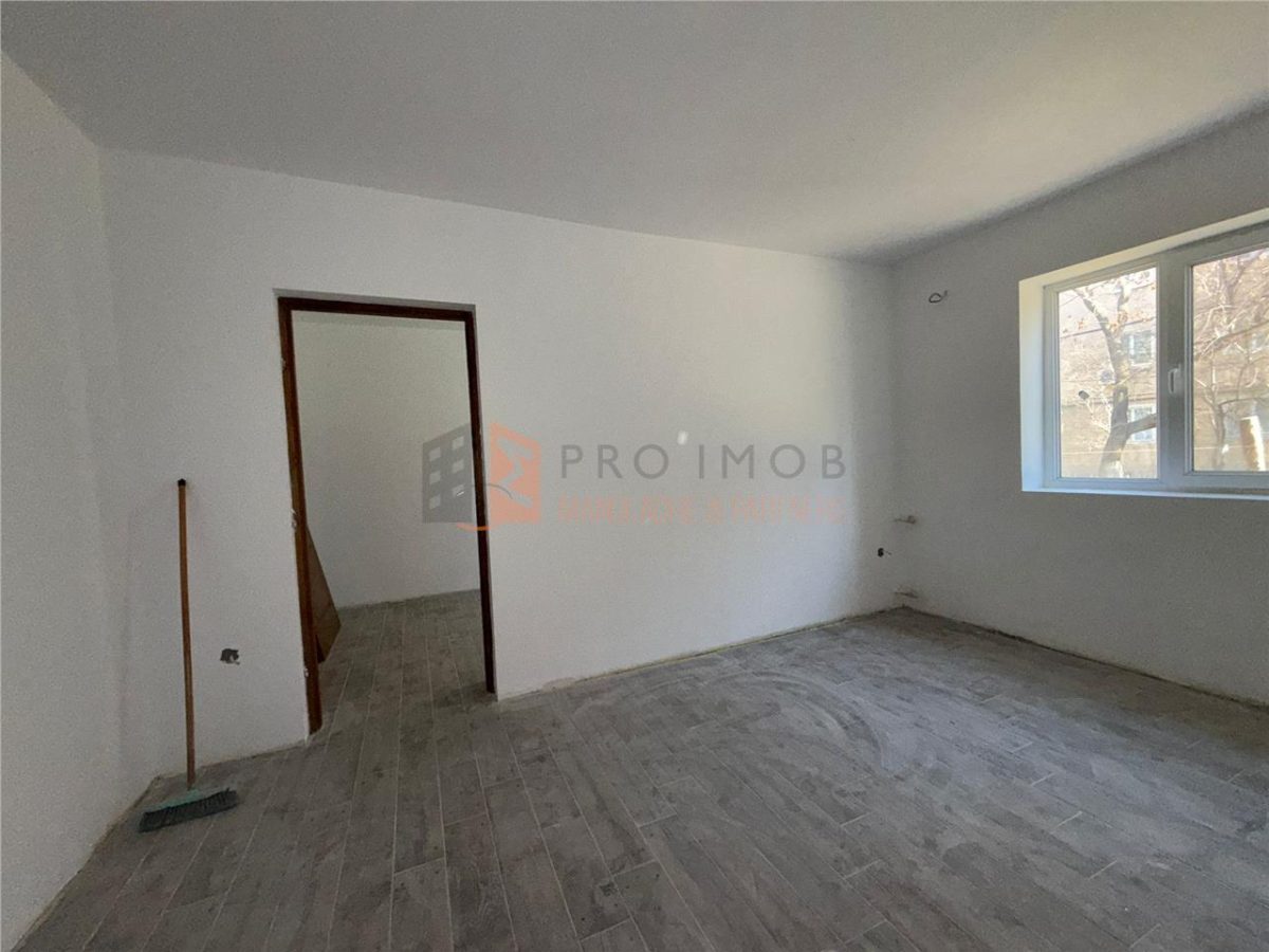 Apartament 2 camere cf 2 decomandat zona Spiru Haret - foto 4
