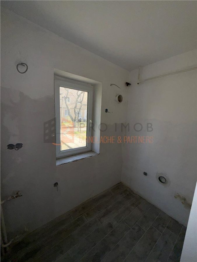 Apartament 2 camere cf 2 decomandat zona Spiru Haret - foto 6