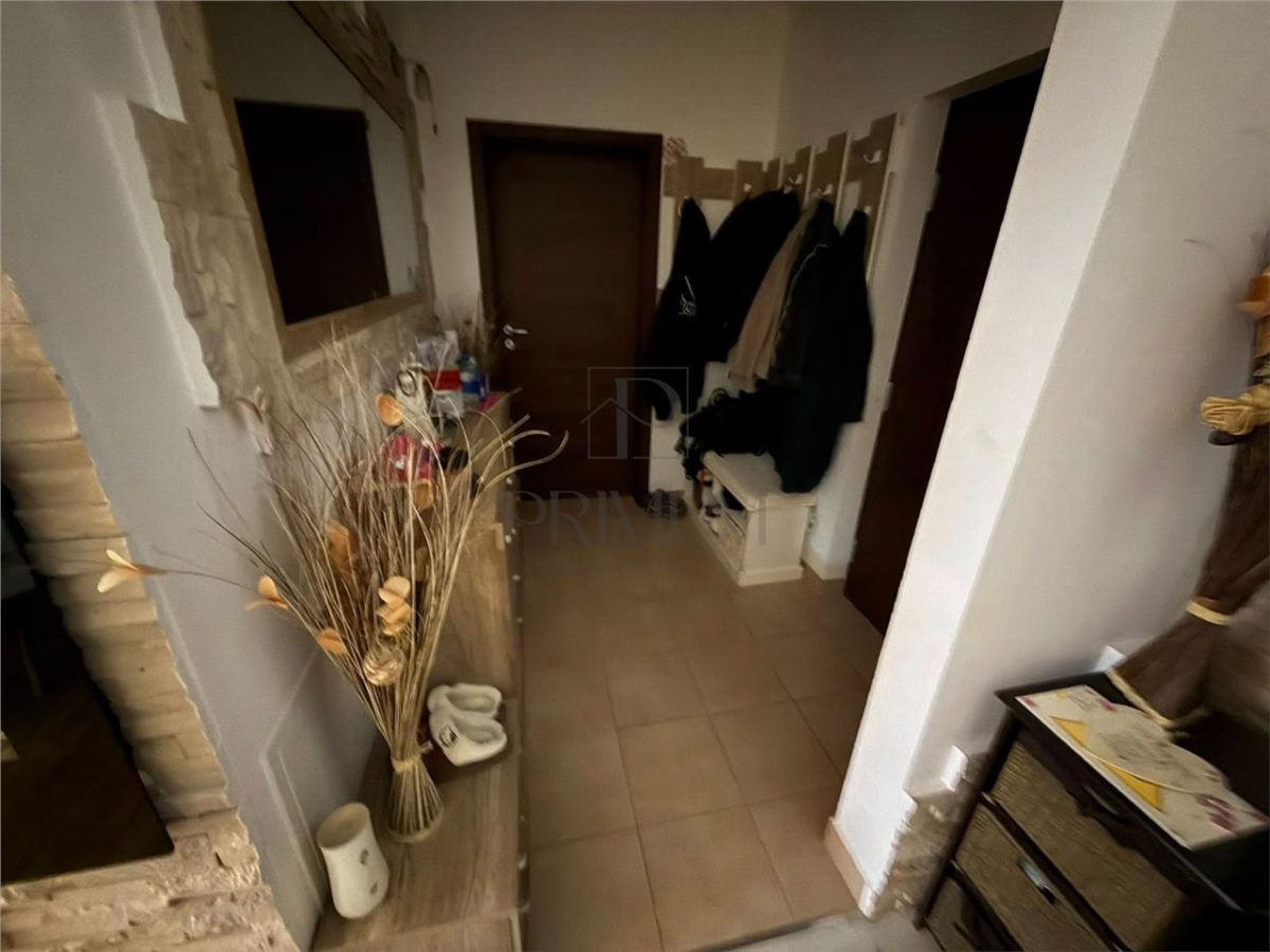 TORONTALULUI | 3 CAM | 2 BAI | ET.2 | LOC PARCARE | BOXA | LIFT || - foto 11