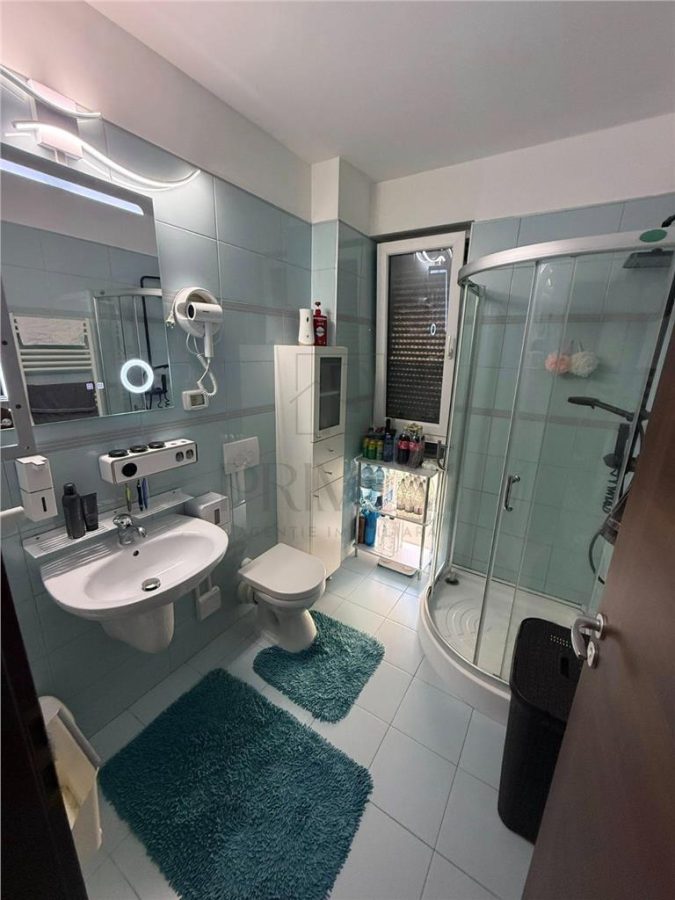 TORONTALULUI | 3 CAM | 2 BAI | ET.2 | LOC PARCARE | BOXA | LIFT || - foto 6