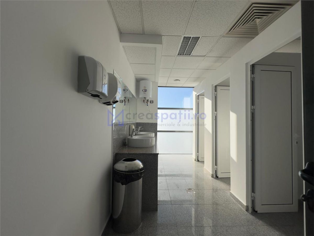 Spatiu birouri, OS sau 2 camere, 81mp, Tudor Center - foto 12