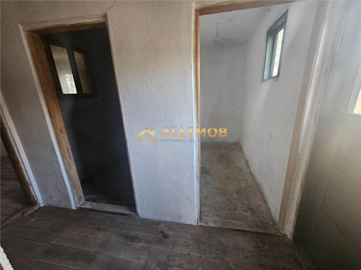 Teren 1000 mp si casa renovabila in Valcanesti . - foto 13