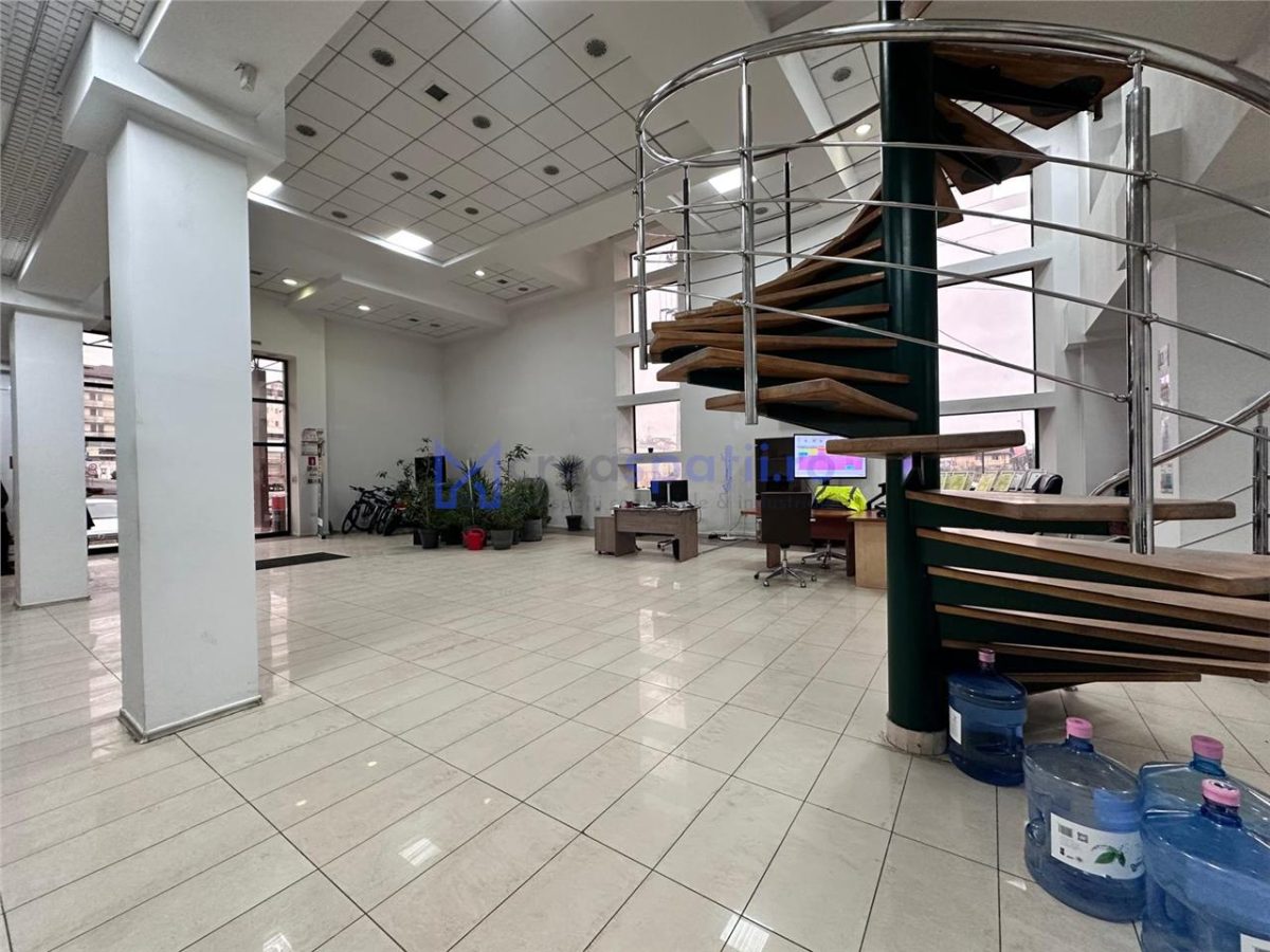 Showroom 330mp, rond Mall Moldova - foto 11