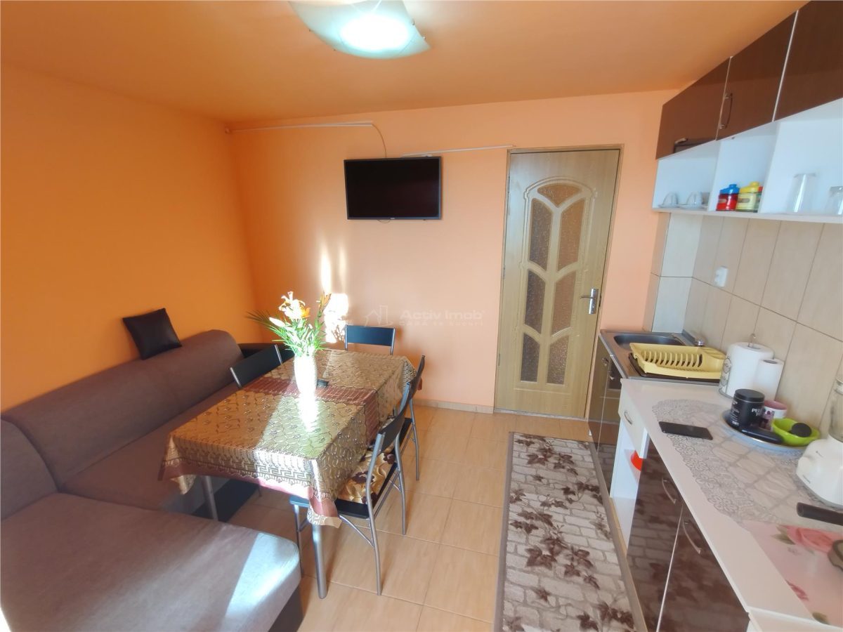 Oravita, Apt.2 Cam, la Cheie, Decomandat, 55MP - foto 6