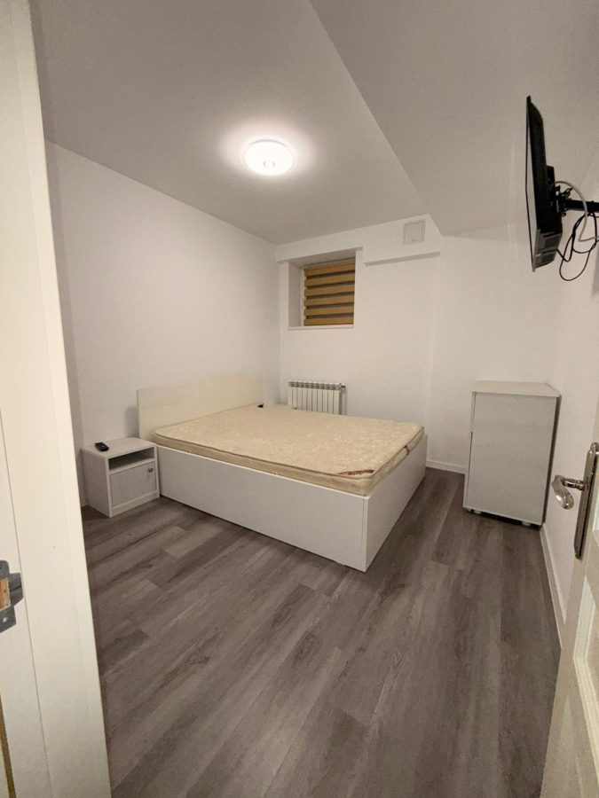 Ap 2 camere - Decomandat- Zona Bucsinescu-5 min de Spitalul Sf. Maria - 