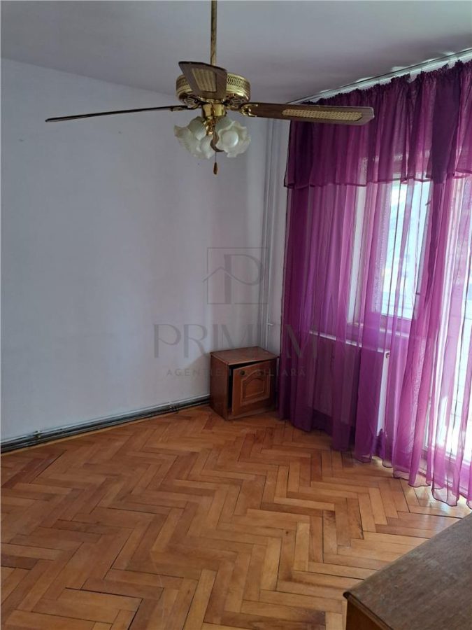 LIPOVEI |3 CAM | DECOMANDAT | ET.1 | 2 BALCOANE | CENTRALA | ZONA EXCELENTA - foto 5