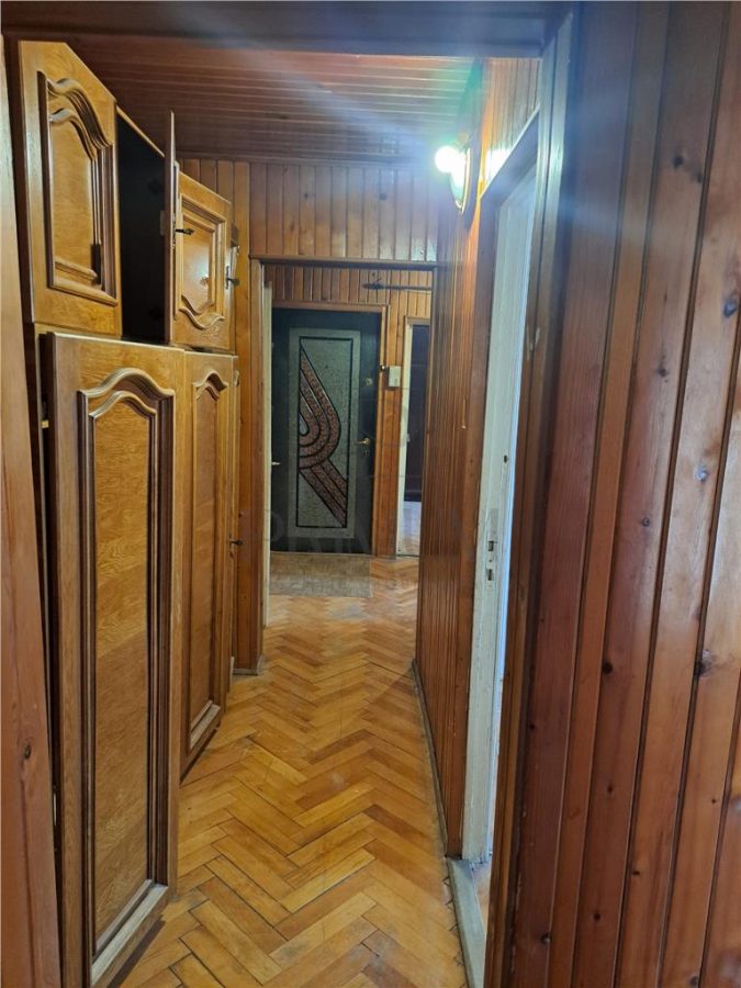 LIPOVEI |3 CAM | DECOMANDAT | ET.1 | 2 BALCOANE | CENTRALA | ZONA EXCELENTA - foto 7