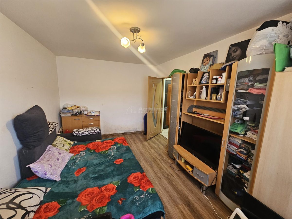 Resita, Garsoniera, Mobilata+Utilata, Calea Caransebesului - foto 11