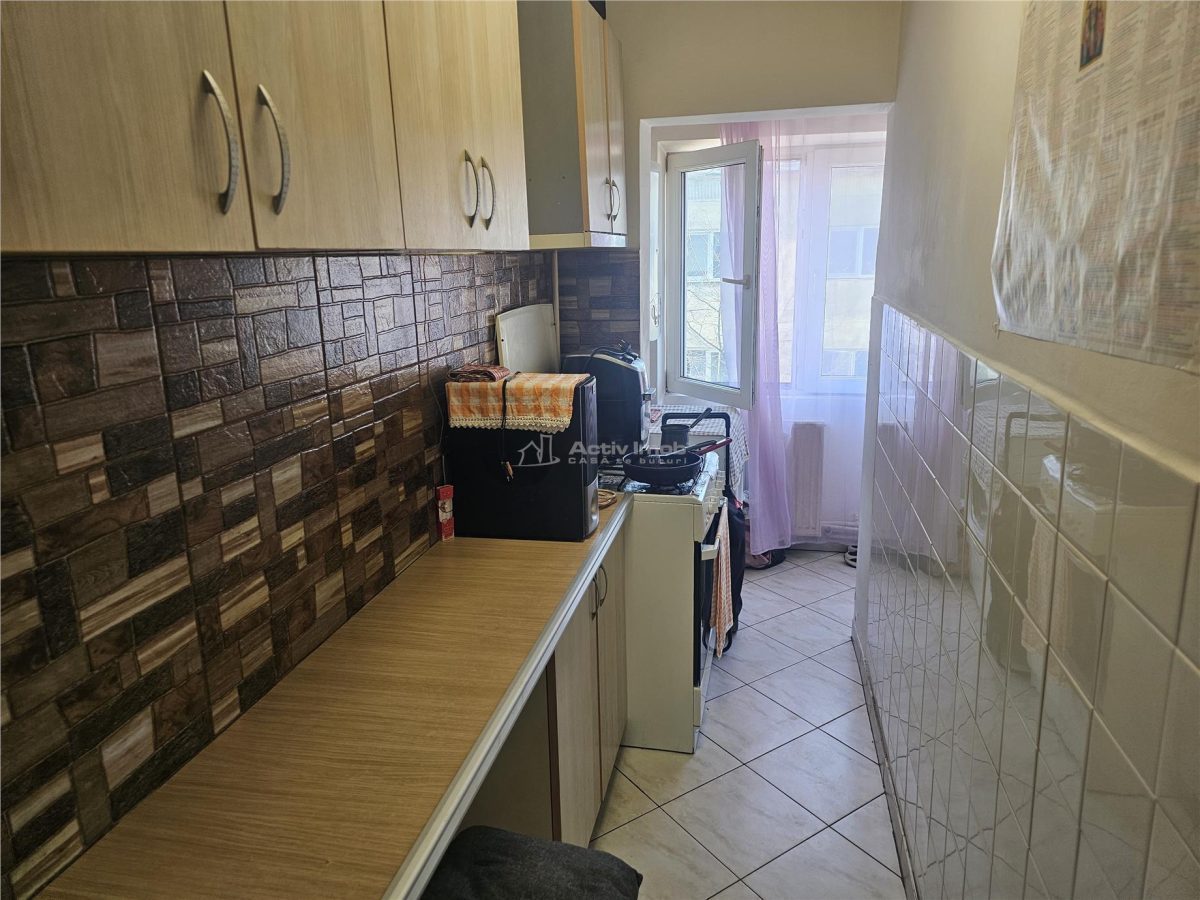 Resita, Garsoniera, Mobilata+Utilata, Calea Caransebesului - foto 14