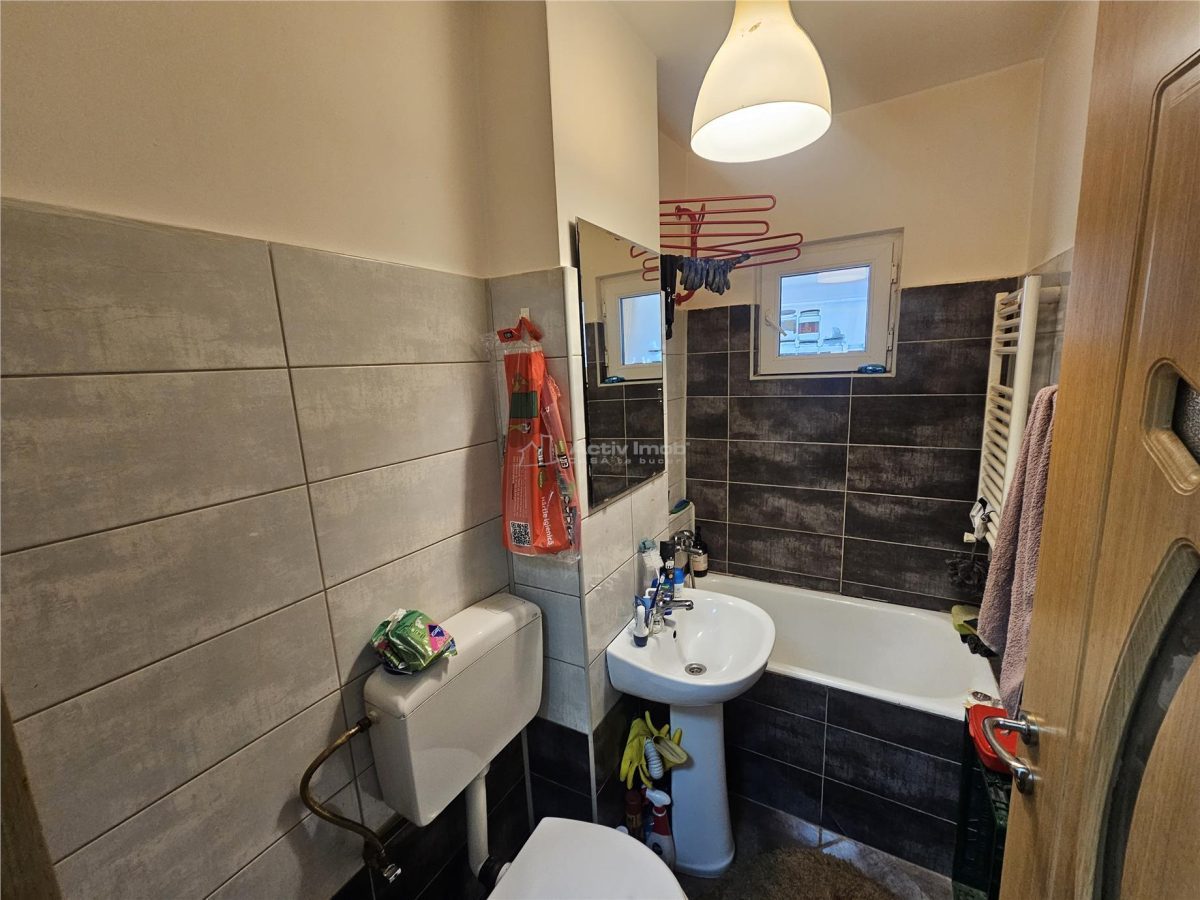 Resita, Garsoniera, Mobilata+Utilata, Calea Caransebesului - foto 16