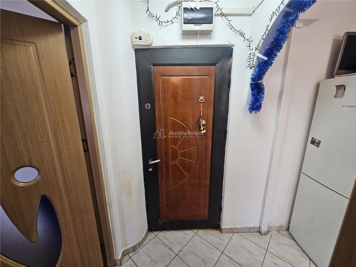 Resita, Garsoniera, Mobilata+Utilata, Calea Caransebesului - foto 17