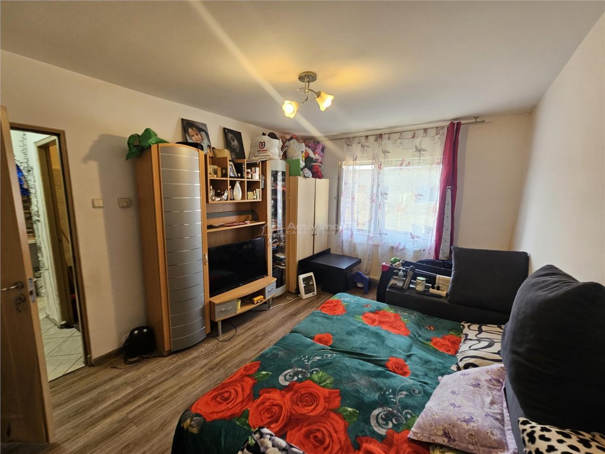 Resita, Garsoniera, Mobilata+Utilata, Calea Caransebesului - foto 20