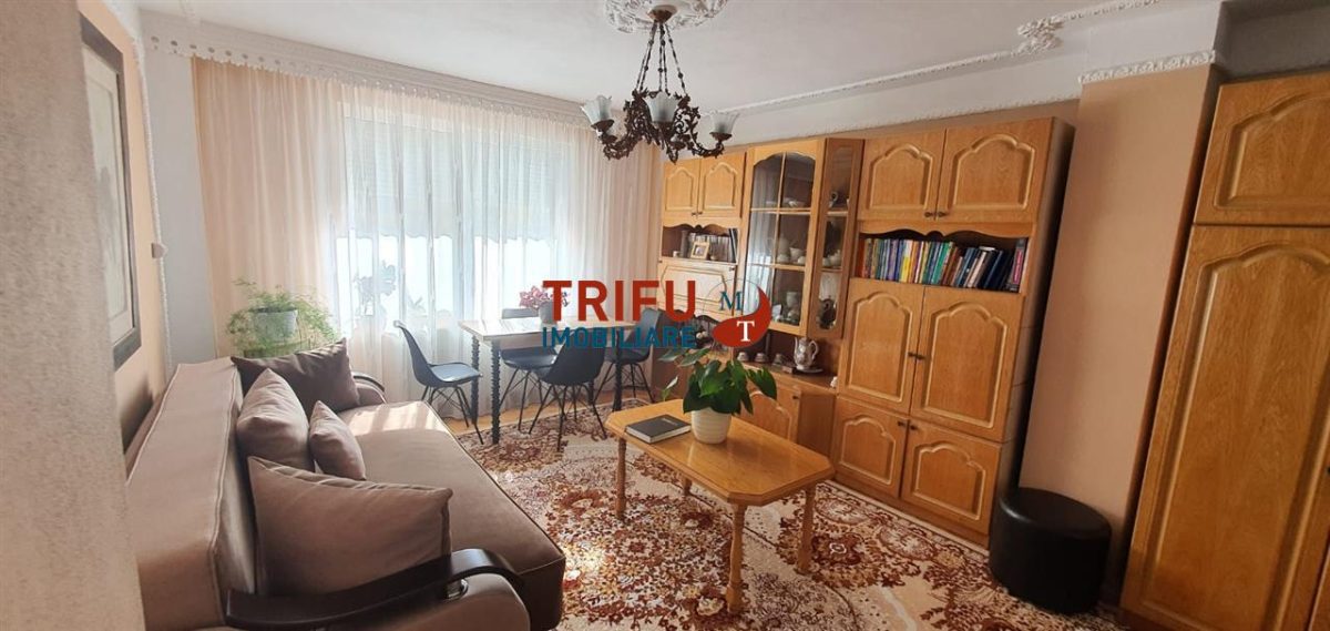 Oportunitate Excepțională: Apartament Spațios cu 4 Camere în Zona Centrală - foto 2