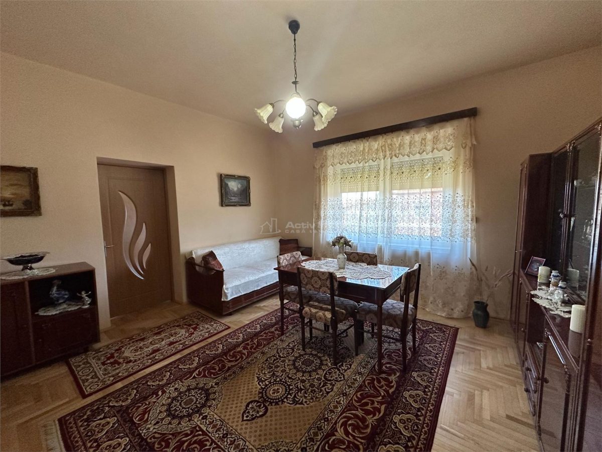 Casa Solida, pentru Familie extinsa,  cu Gradina si Teren, Doclin - foto 18