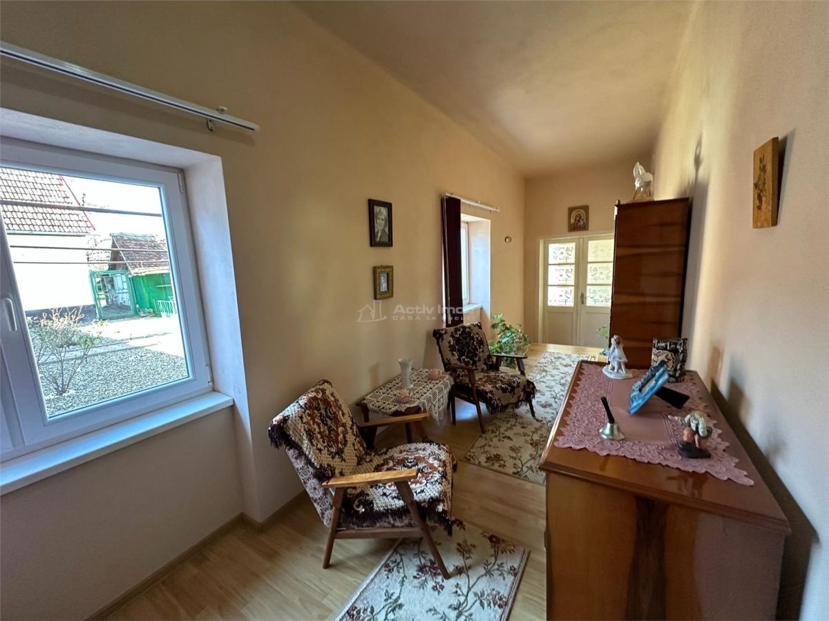 Casa Solida, pentru Familie extinsa,  cu Gradina si Teren, Doclin - foto 21