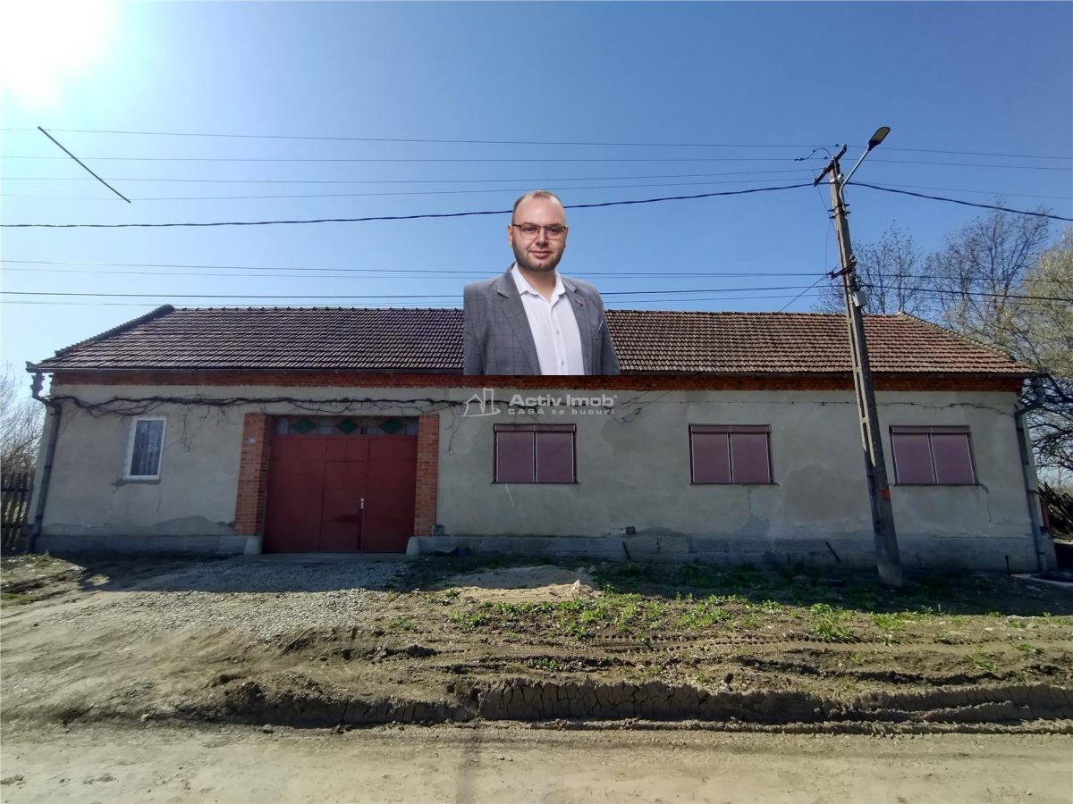 Rachitova, Casa 8 Incaperi, 3800mp Teren, Pret Negociabil - 