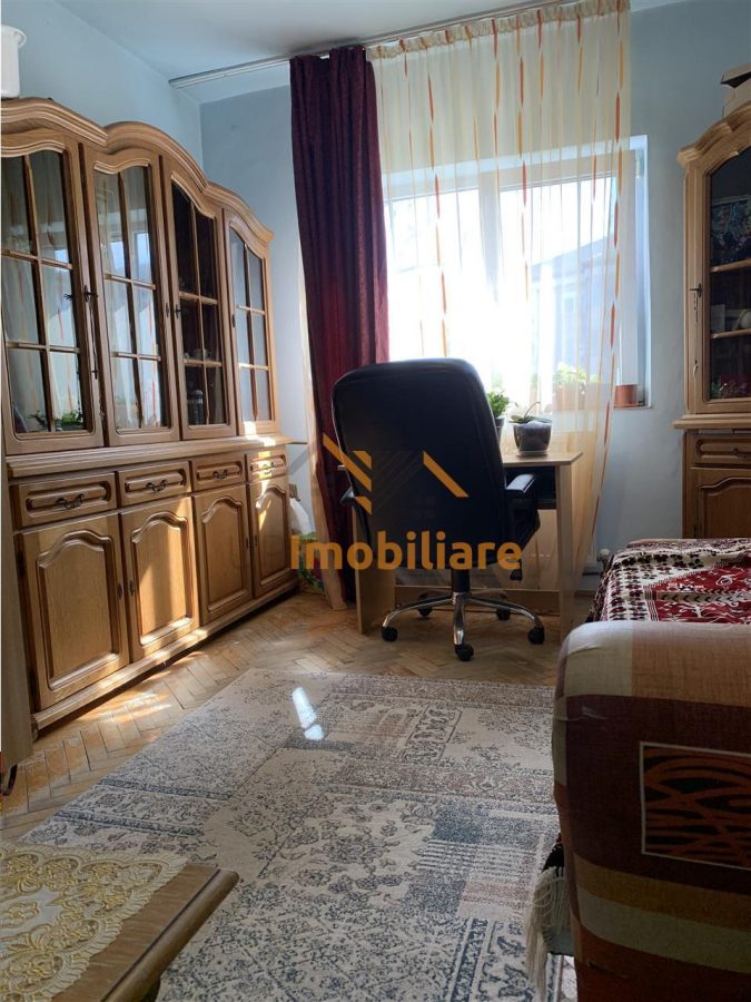 APARTAMENT 3 CAMERE | ETAJ 2 | ZONA CALEA ARADULUI | ORADEA - foto 2