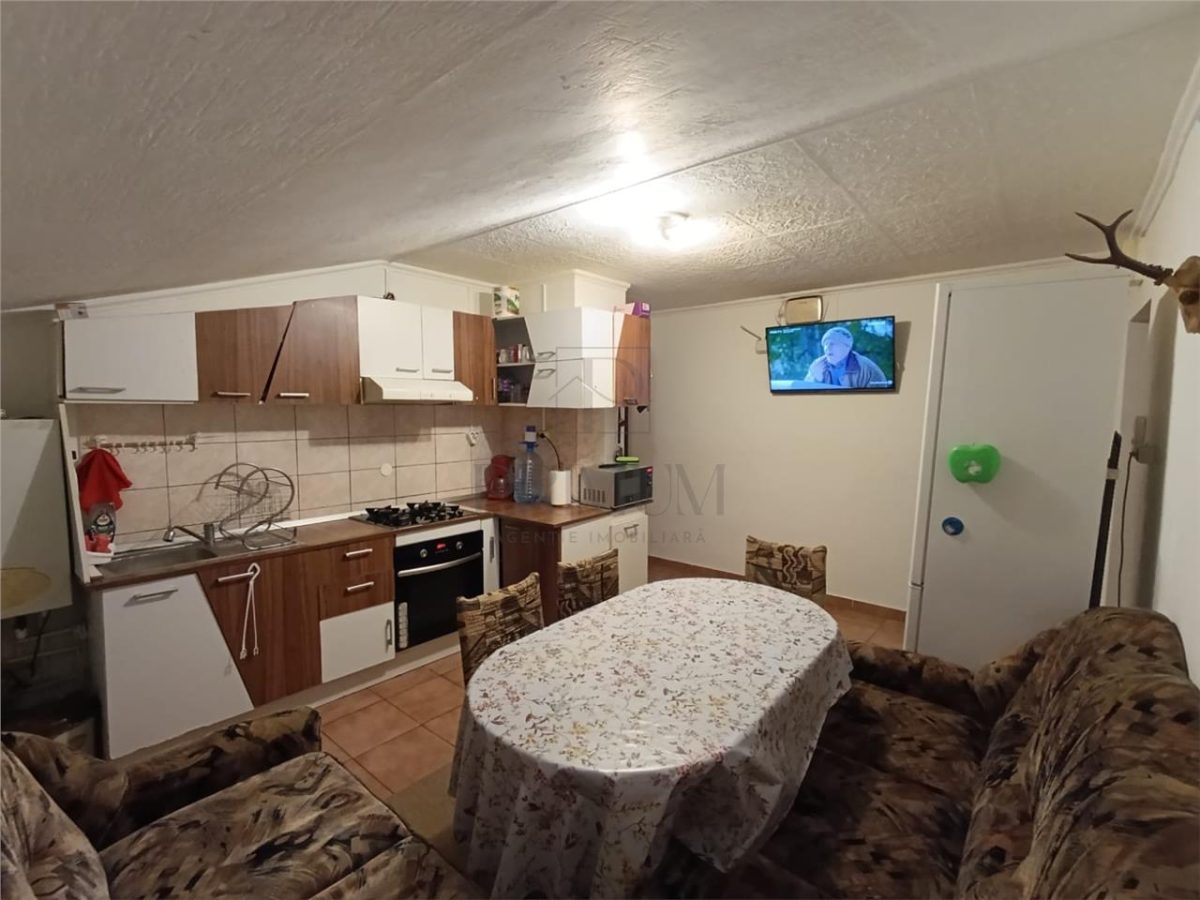 DAMBOVITA | 3 CAM - 70MP | DECOMANDAT | CENTRALA | ANVELOPAT | MOBILAT-UTILAT | MANSARDA || - foto 6