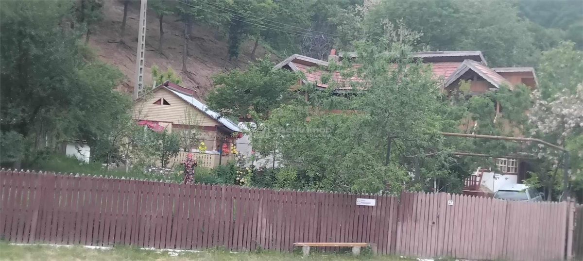 Casa P+1, 5 camere, teren 1200 mp, sat Barbuncesti, Grajdana - foto 13