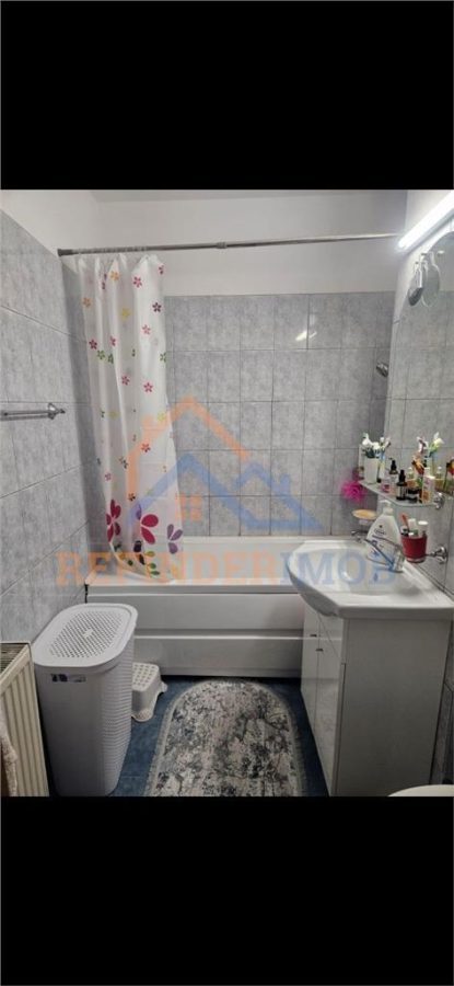 Blv. Brancoveanu 3 camerere decomadat renovat 74mp boxa si parcare - foto 5