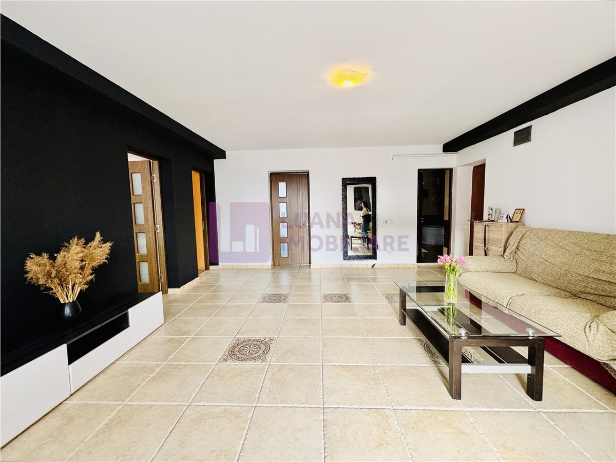 Apartament 3 camere de inchiriat | la vila | curte privata | Turnisor - 