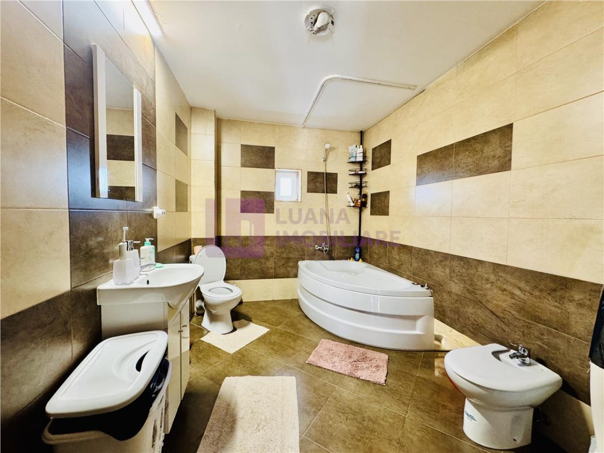 Apartament 3 camere de inchiriat | la vila | curte privata | Turnisor - foto 7