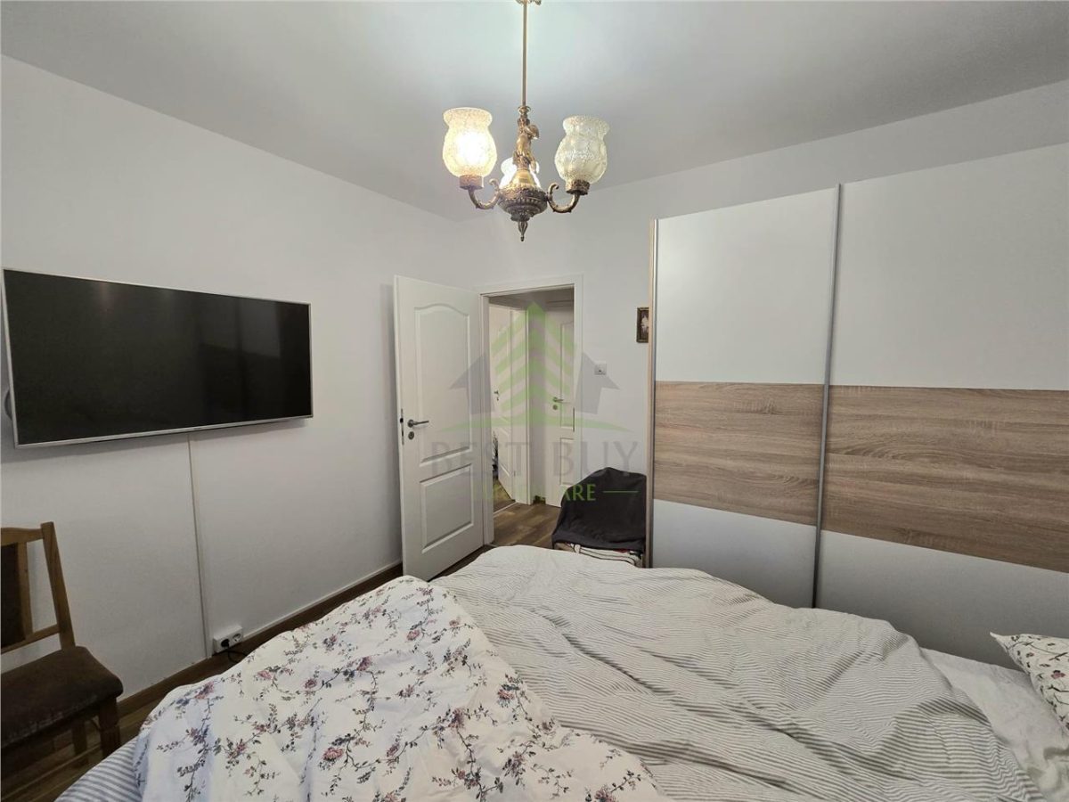 AP.2 CAM ET.1/7 MOBILAT UTILAT VEDERE SPATE SECTOR 1 ION MIHALACHE AVIATOR POPISTEANU - foto 13